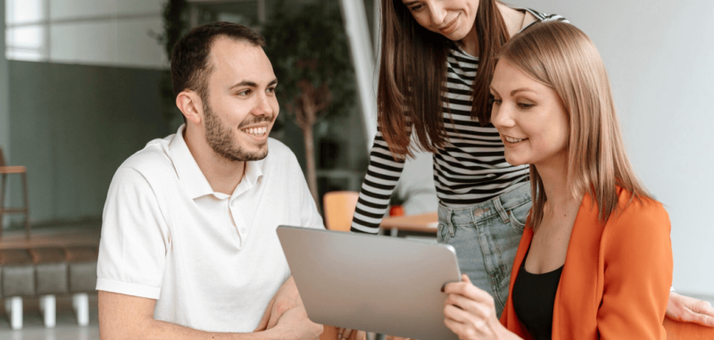 Paddle Fuels Their Sales Team
